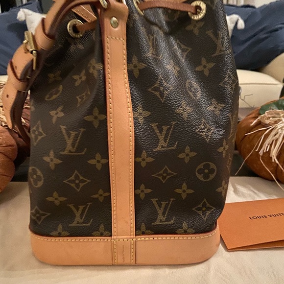 🛑SOLD  Authentic Louis Vuitton Petite Noe - Picture 3 of 8